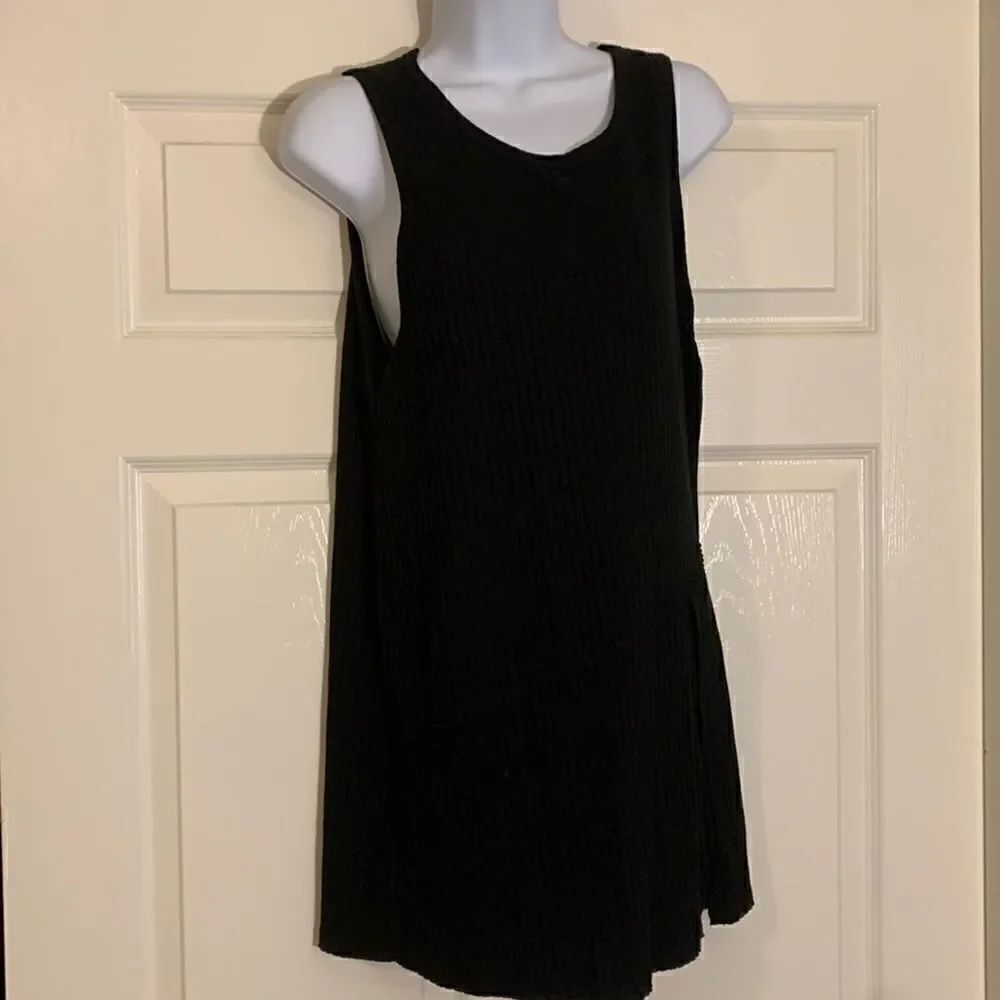 DOUBLE ZERO, tunic, sleeveless, w/slit to side and cross seam, great cond.,